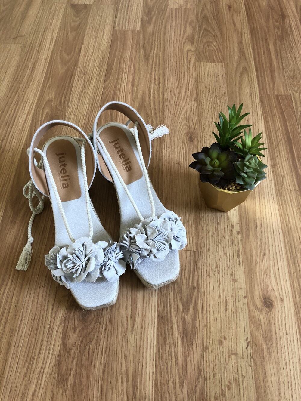 NWT Jutelia Made In Spain Women’s Suede Flower Wedge Espadrilles SZ 10 US 42 EUR